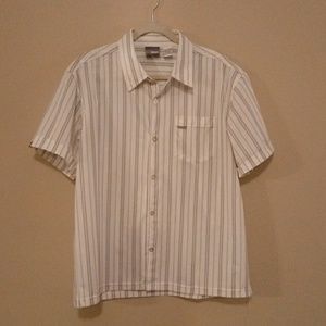 Quiksilver men's short sleeve shirt